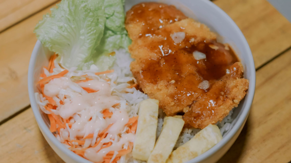 Kelezatan Donburi, Hidangan yang Sangat Populer di Jepang
